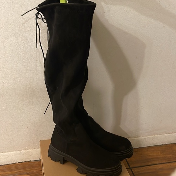 Women’s chunky heel thigh high faux suede boot. Worn once - Picture 3 of 5